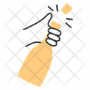 پیش‌نمایش فایل holding-bottle-4970623 از پک دست در حال نگه داشتن وسایل