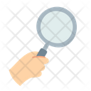 پیش‌نمایش فایل holding-magnifying-glass-4970600 از پک دست در حال نگه داشتن وسایل