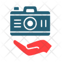 پیش‌نمایش فایل hand-camera-10836695 از پک اقامتگاه اسکی