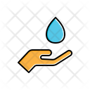 پیش‌نمایش فایل hand-holding-water-1806371 از پک طبیعت