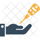پیش‌نمایش فایل give-key-7475590 از پک تعمیر خودرو