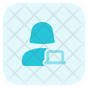 پیش‌نمایش فایل employee-working-4135839 از پک کاربر زن