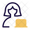 پیش‌نمایش فایل employee-working-4339693 از پک زن با ظاهر طبیعی