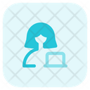 پیش‌نمایش فایل employee-working-4339144 از پک زن با ظاهر طبیعی