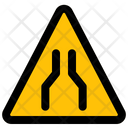پیش‌نمایش فایل narrow-road-4523403 از پک ترافیک