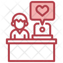 پیش‌نمایش فایل male-blogger-4184663 از پک بلاگر و اینفلوئنسر