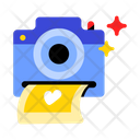 پیش‌نمایش فایل polaroid-camera-9102934 از پک استیکرهای شیک‌پوشانه