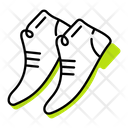 پیش‌نمایش فایل sneakers-9380916 از پک مد