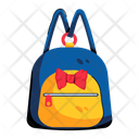 پیش‌نمایش فایل baby-carrier-10439840 از پک خانواده و نوزاد