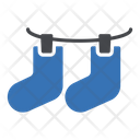پیش‌نمایش فایل hanging-socks-2867882 از پک خشکشویی و لباسشویی
