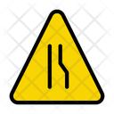 پیش‌نمایش فایل road-narrows-from-right-ahead-3346979 از پک تابلوهای راهنمایی