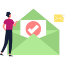 پیش‌نمایش فایل business-lady-is-checking-out-her-unread-message-10632823 از پک اعلان