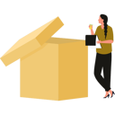 پیش‌نمایش فایل girl-is-looking-at-the-box-10698575 از پک جعبه