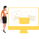 پیش‌نمایش فایل girl-is-looking-at-the-monitor-screen-10733967 از پک دانلود
