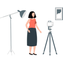 پیش‌نمایش فایل girl-making-content-videos-13114229 از پک تولیدکننده محتوا
