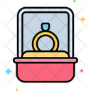 پیش‌نمایش فایل ring-box-5381588 از پک جواهرات