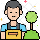 پیش‌نمایش فایل male-landscaper-8051702 از پک منظره