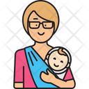 پیش‌نمایش فایل mom-carrying-baby-2586623 از پک خانواده